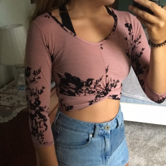 PacSun Tops - Pink Knot Front Crop Top